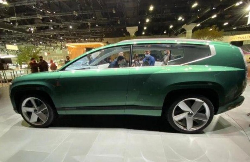 起亚EV9姊妹车！2024年量产发布，现代IONIQ 7伪装谍照曝光