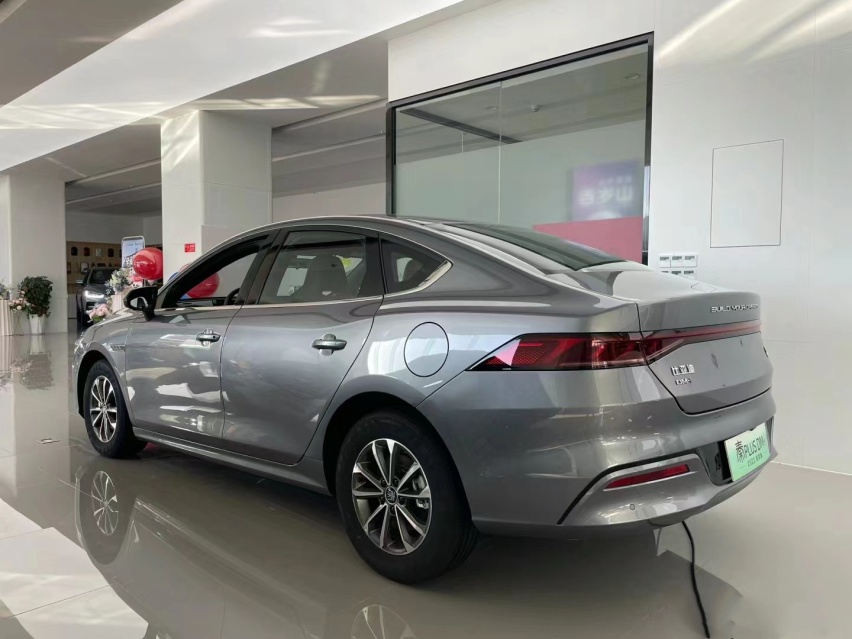 限时优惠10000元，插混系统+油耗3.8L/100km，这车真香？