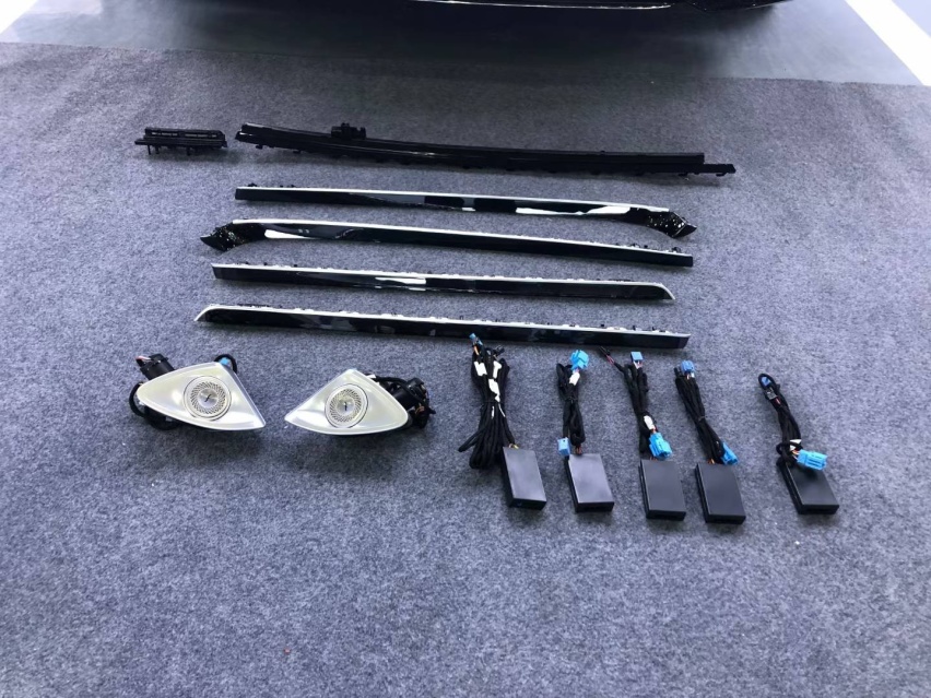 22款奔驰S400升级原厂主动式氛围灯+原厂4D旋转高音案例分享