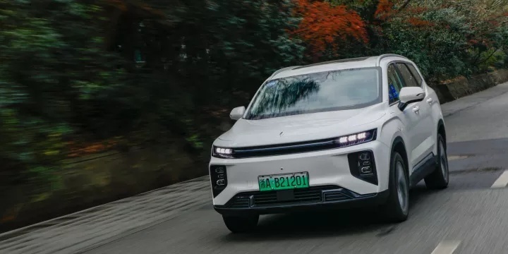 试驾官丨评测睿蓝9，10万级纯电7座SUV，还能换电？