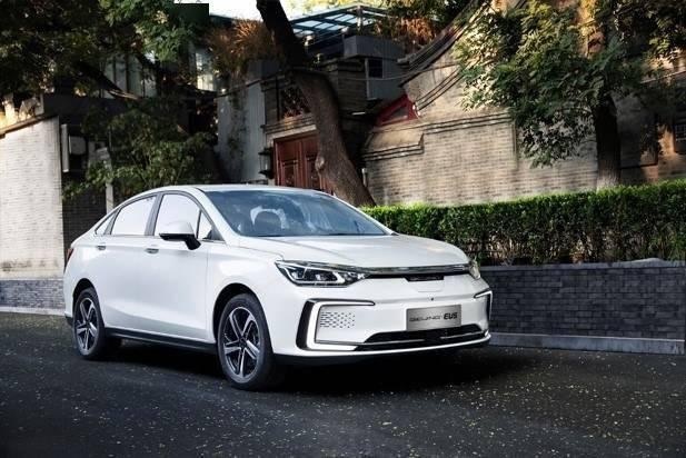 2020款BEIJING-EU5对比Aion S、秦EV