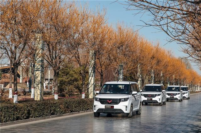 “神车”五菱宏光PLUS会装，好装，好会装！