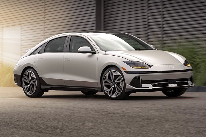美规现代 IONIQ 6 公布售价，这不比特斯拉Model 3香？