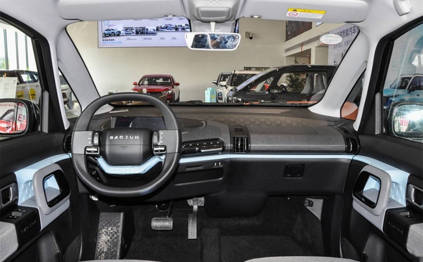 轴距2020mm，造型很萌，新宝骏E300申报图曝光