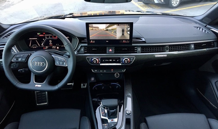 硬朗运动的设计 新款奥迪S5 Sportback实车