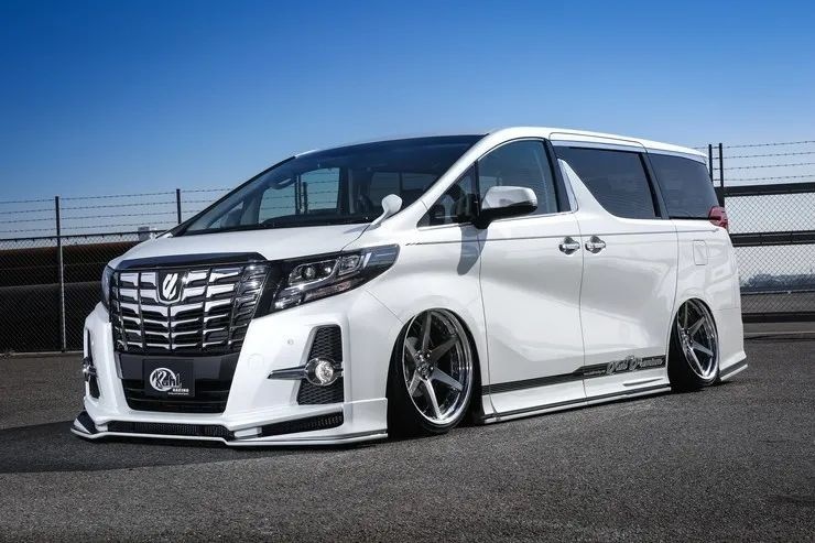 GL8同门车型，最帅MPV非它莫属？