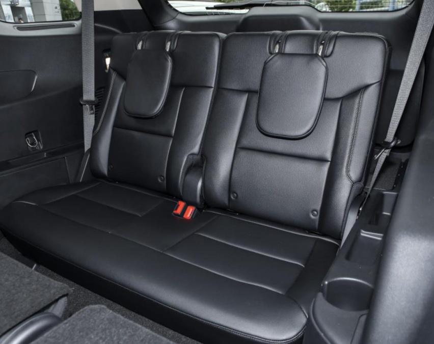 家用中大型七座SUV，福特探险者和大众途昂怎么选？