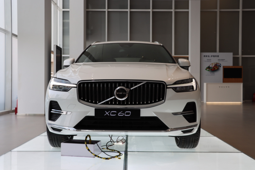 到店实拍2024款沃尔沃XC60，选哪款车更合适？