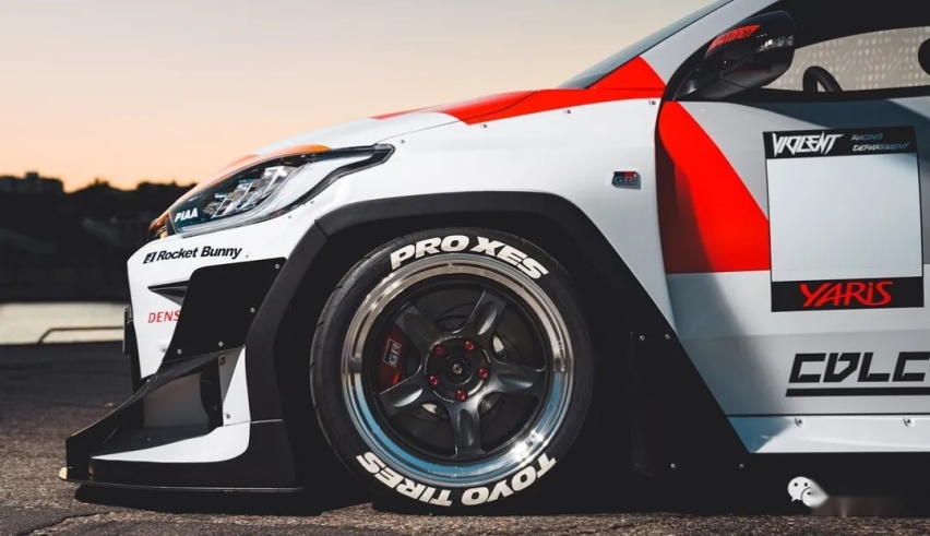 把宝马换成丰田GR Yaris，起因竟是为了一套宽体？