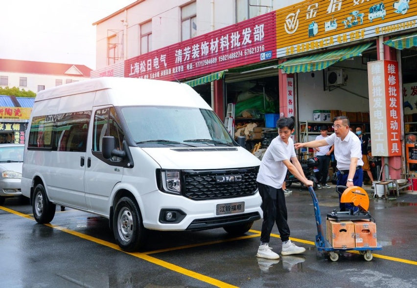 江铃福顺：重新定义轻客标杆，颠覆你对物流的想象！