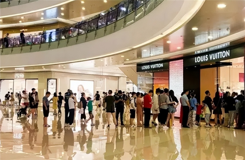 进4S店也要排队？雪铁龙壮士解腕，补贴更需补形象！