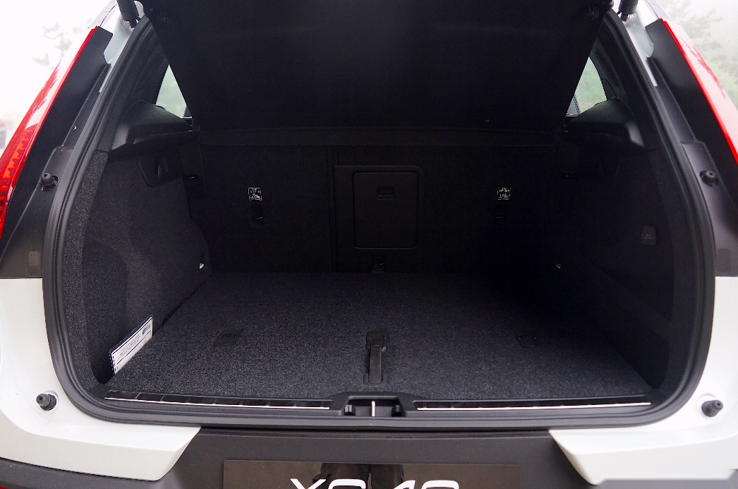 试XC40 T5：忘记350牛米和8AT，我只想做格调的舔狗