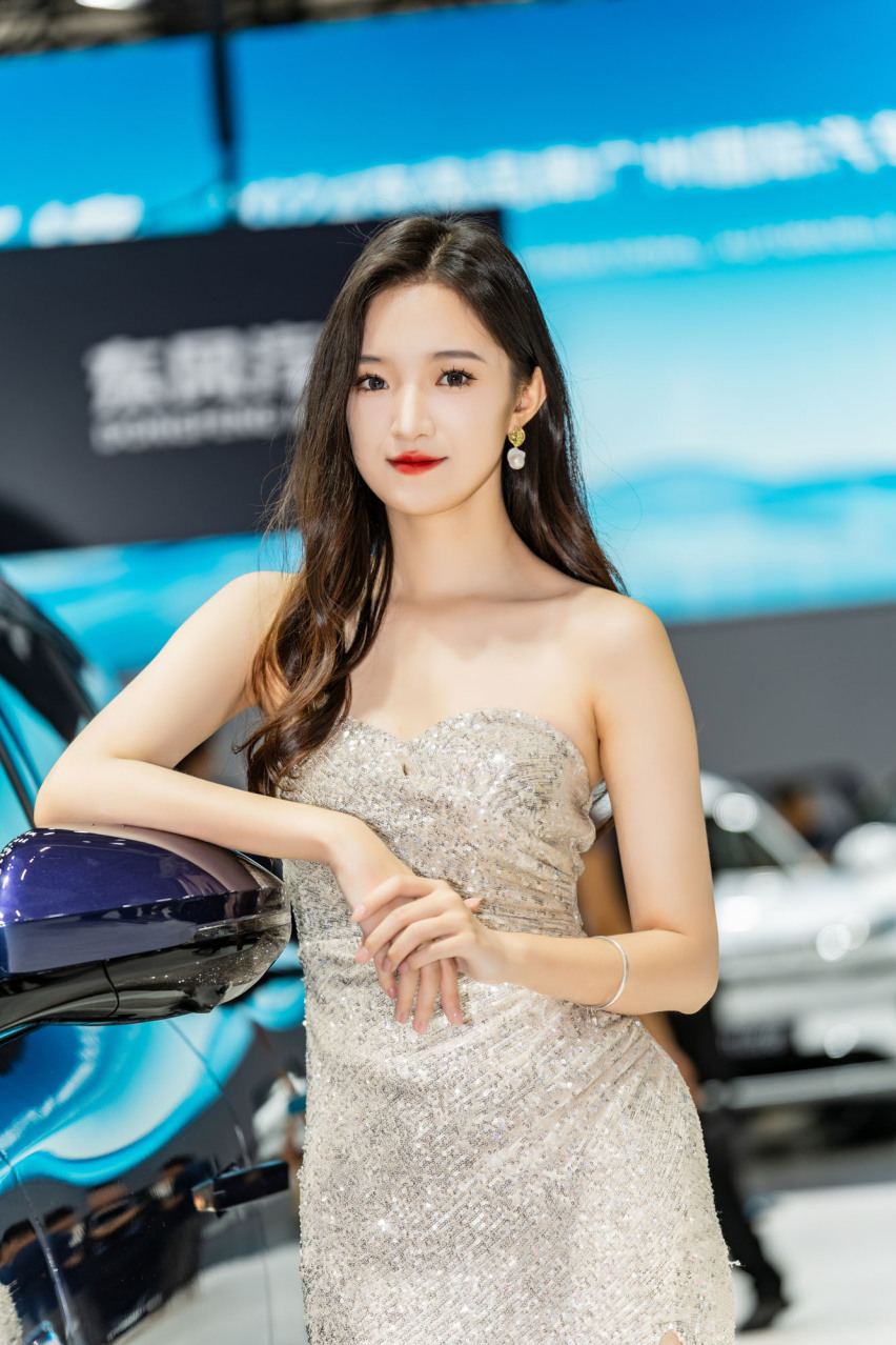 2024广州车展小姐姐大合集！是真男人就坚持到最后一张！
