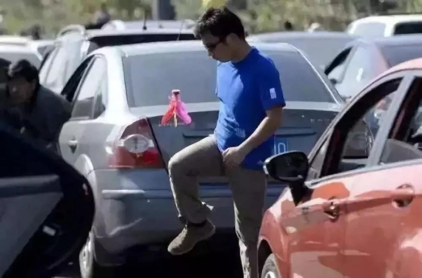 国庆出广东的车主们,你们堵在哪儿了?