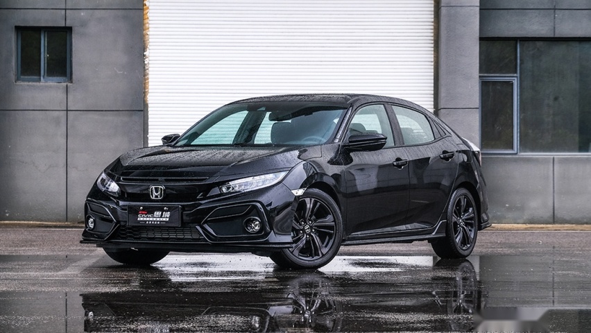 万众期待最强两厢，试驾本田思域Hatchback