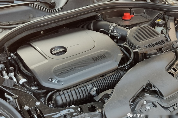 新款MINI CLUBMAN首试：这回让我们聊聊MINI的衣