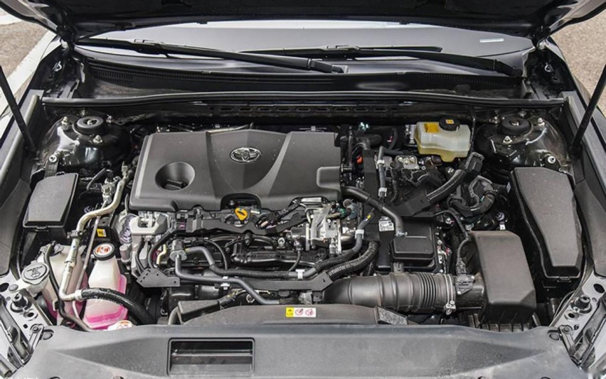 本田思域1.0T车型使用了215mm的窄胎