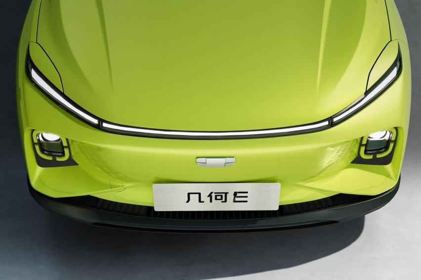 8.68万起，续航超400km，几何E的长相你能接受吗？