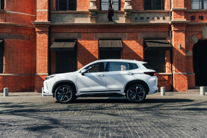 领航12万级电混SUV 星途追风C-DM为什么能够成功破圈