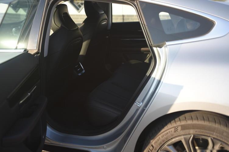 动力续航上能与特斯拉Model 3比肩的车型——小鹏P7