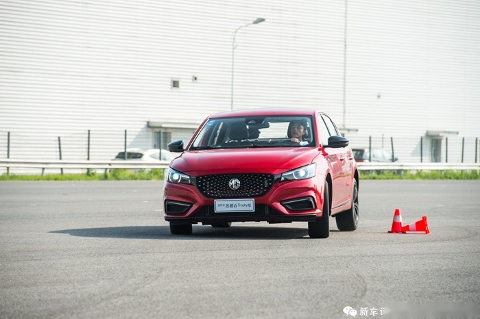 五车同台竞技，谁才是真的运动车？