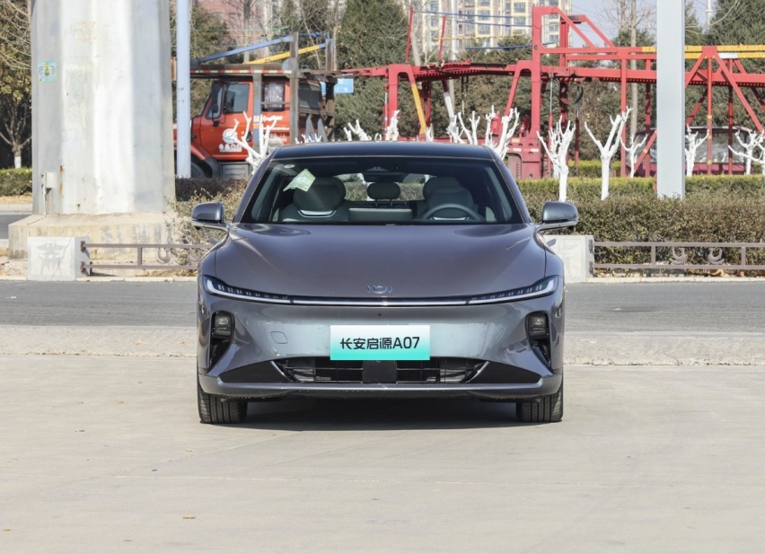 全新C01与启源A07、eπ007的对比：谁更适合年轻家庭？