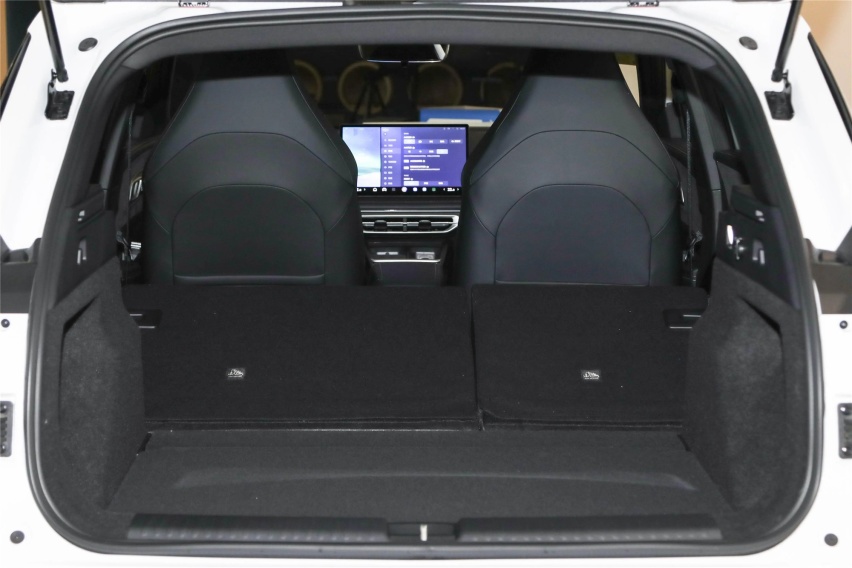 10万级纯电SUV，轴距2700mm，续航501km，哪吒X值得买吗？