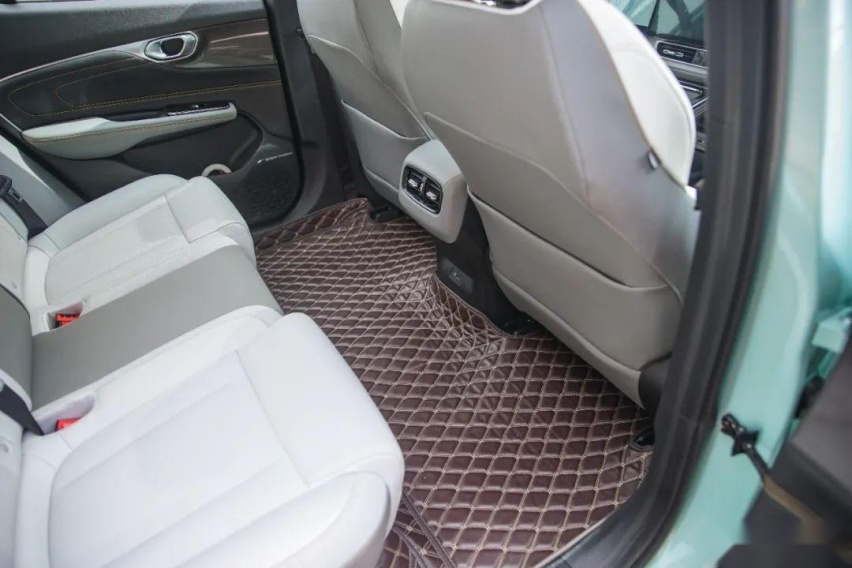 花里胡哨快走开、我要的就是实用,20万级最好的家用纯电SUV?