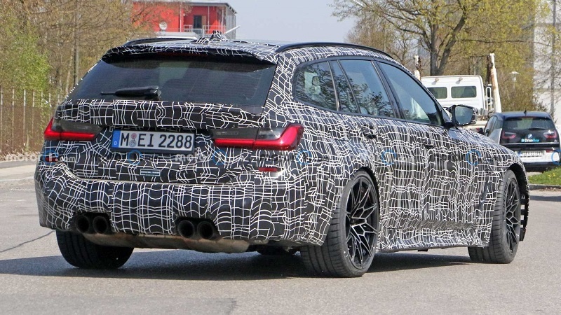 bmw-m3-touring-spy-shots (3).jpg