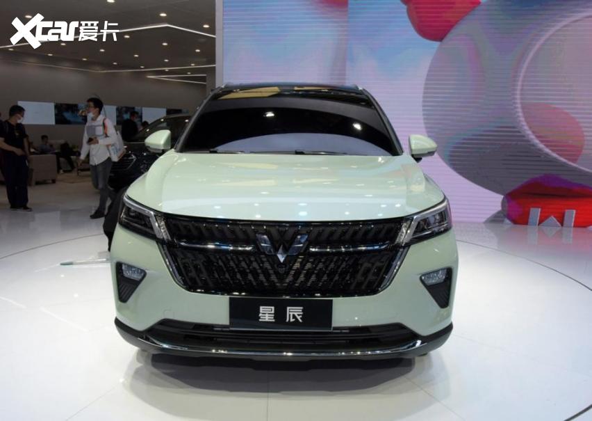 五菱首款银标SUV来袭，不仅颜值高，动力系统也很出色