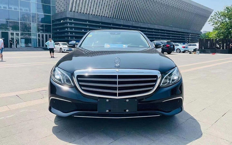 23年Q1中大型轿车保值率前3名：雷克萨斯ES、皇冠、奔驰E