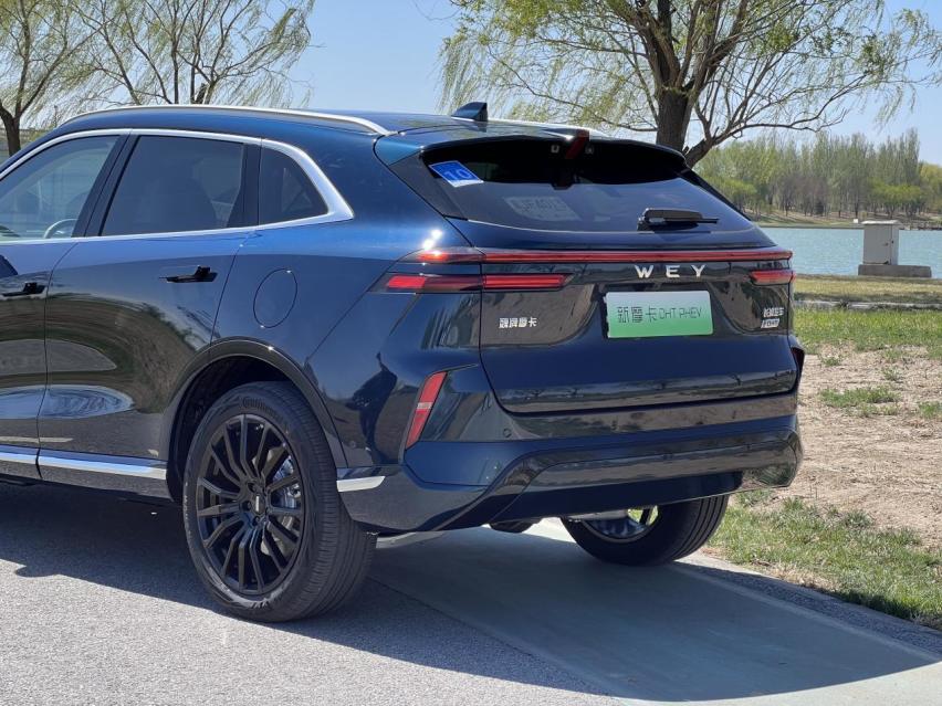 剑指理想L7,试驾魏牌新摩卡DHT-PHEV