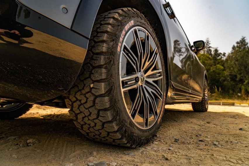 越野赛道小试EQS SUV：什么叫豪华越野体验