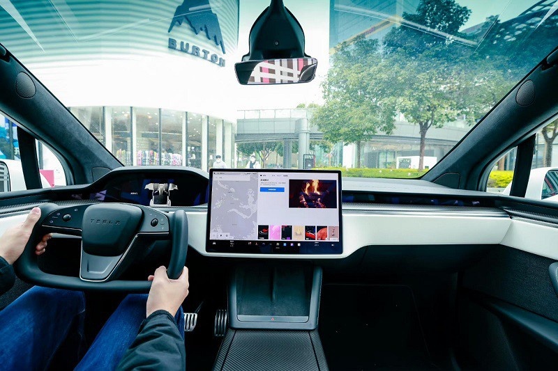 一键预约“贴地飞行” 特斯拉全新Model S/X试驾车郑州上新