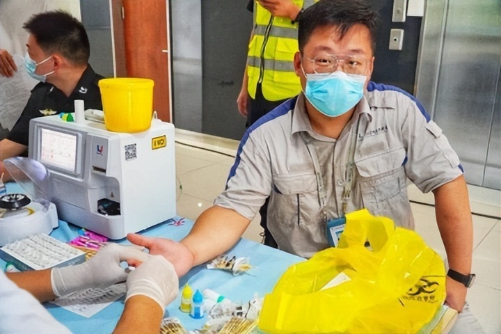 扬州泰州机场哪里可以免费停车，扬泰机场停车场收费多少钱一天