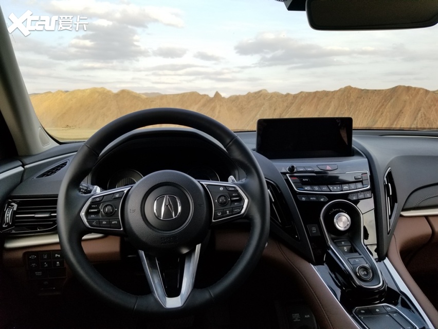 沿途景色美成天堂 自驾新疆RDX跑长途够用吗？