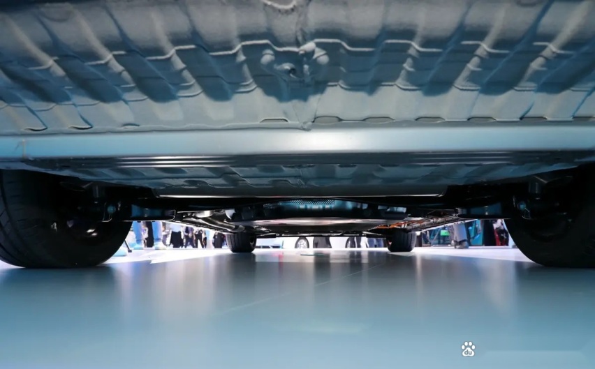 售价20.98-22.98万元，中型MPV，搭载2.L插混，深度解析传