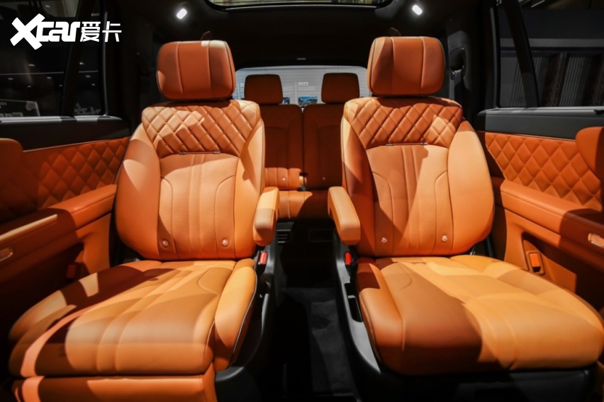 2026成都车展丨魏你放心 坚守品质 魏牌双旗舰V8X/V9X亮相