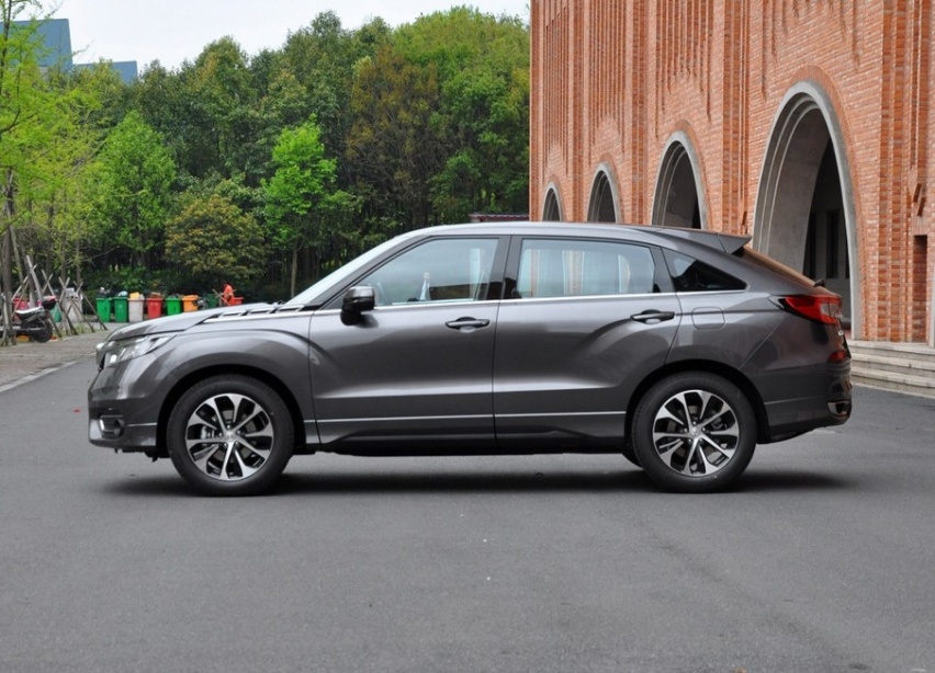 25万预算，三款大空间、高颜值的合资品牌SUV，还有GT车型