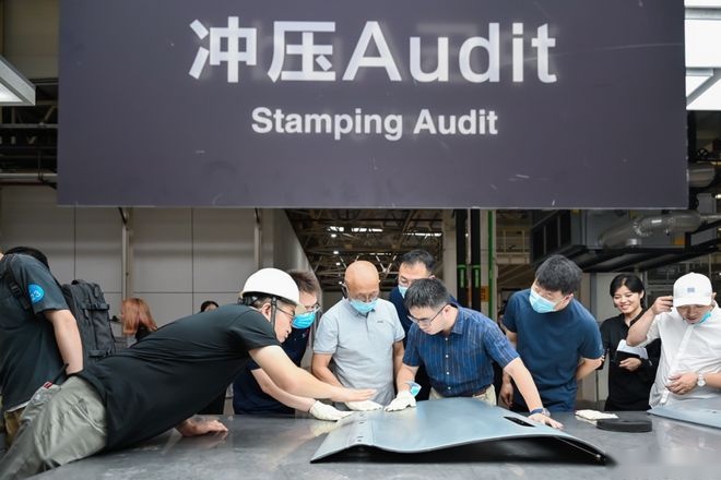HI版见证硬核品质 极狐阿尔法S 全新HI版量产才是王道