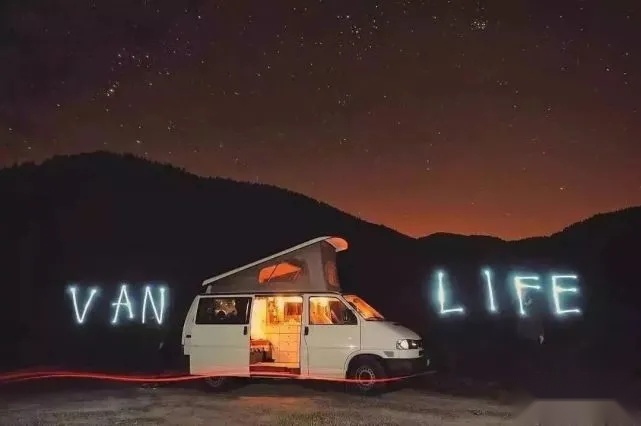 不是房车却比房车更有生活，VanLife才是城市中产的生活正解！