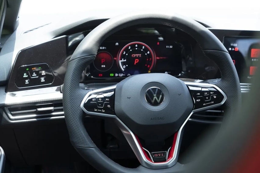 试驾全新高尔夫GTI：情怀、进步都给你