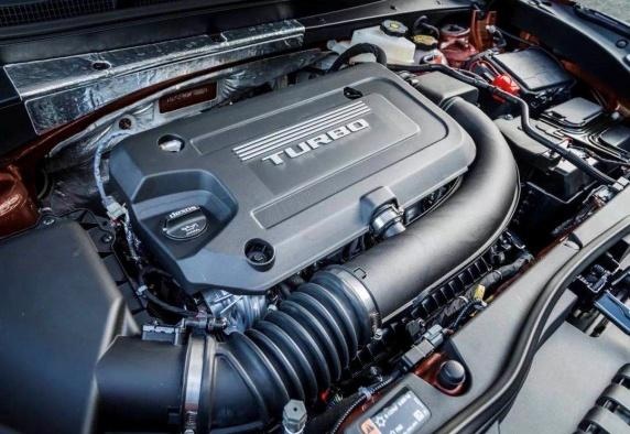豪华品牌、23万、2.0T,再也看不上奔驰GLA了