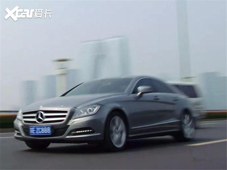 都挺好开奔驰的苏明玉到底多有钱