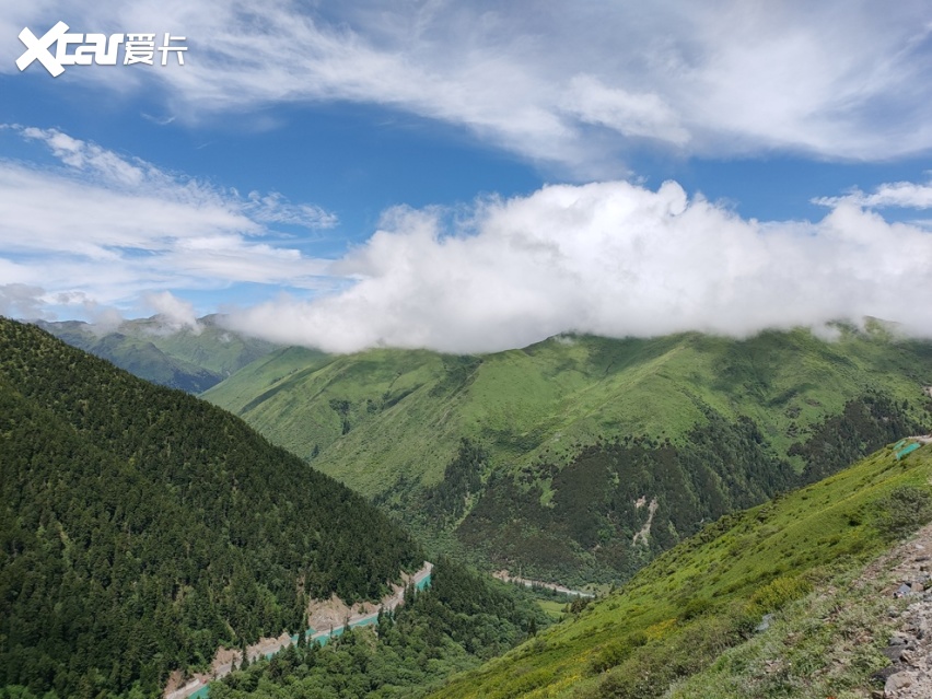 重走长征路，驱车翻越正修路的夹金山是什么感觉？