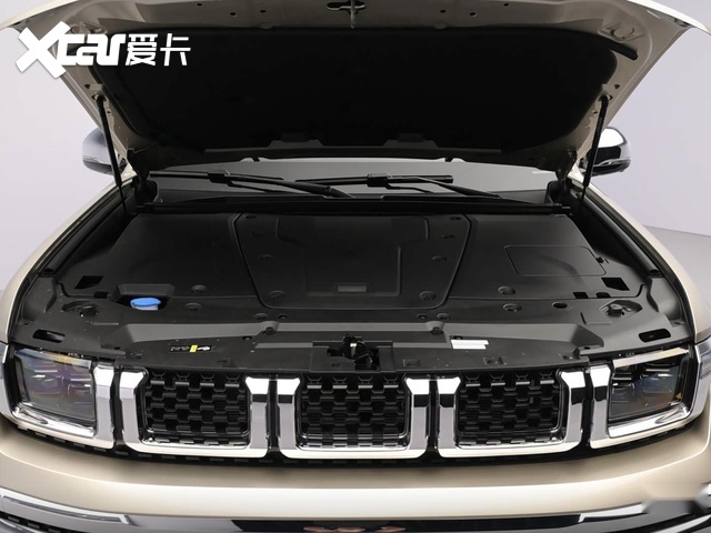 预售29.98万起，北汽泰钽700来袭，想要冲击豪华越野赛道有戏吗？