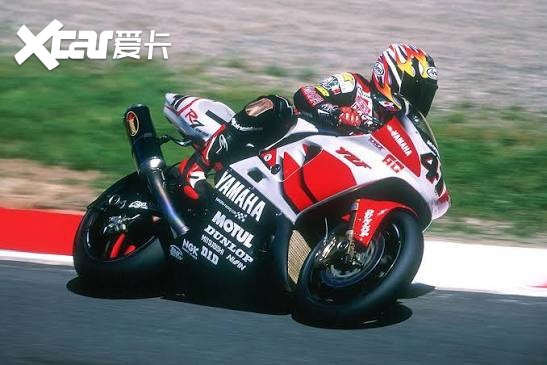 90年代终极赛道神器：雅马哈YZF-R7 OW-02