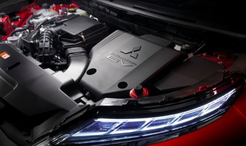 海外实拍三菱欧蓝德PHEV，约31.6万起，国内或年内上市