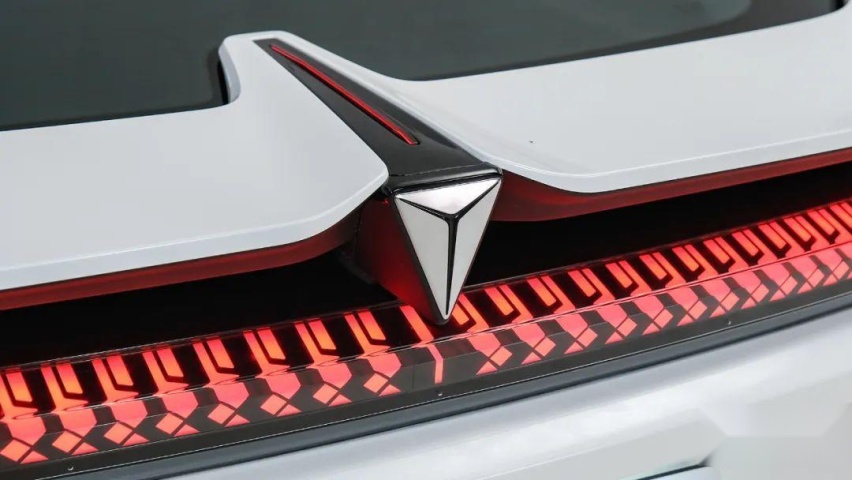 比Model 3便宜10万!长安深蓝SL03值不值?
