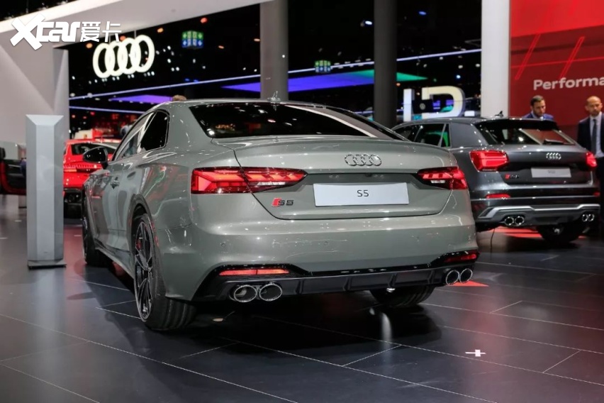 2020款奥迪a5颜值继续拉高,还配轻混动力!